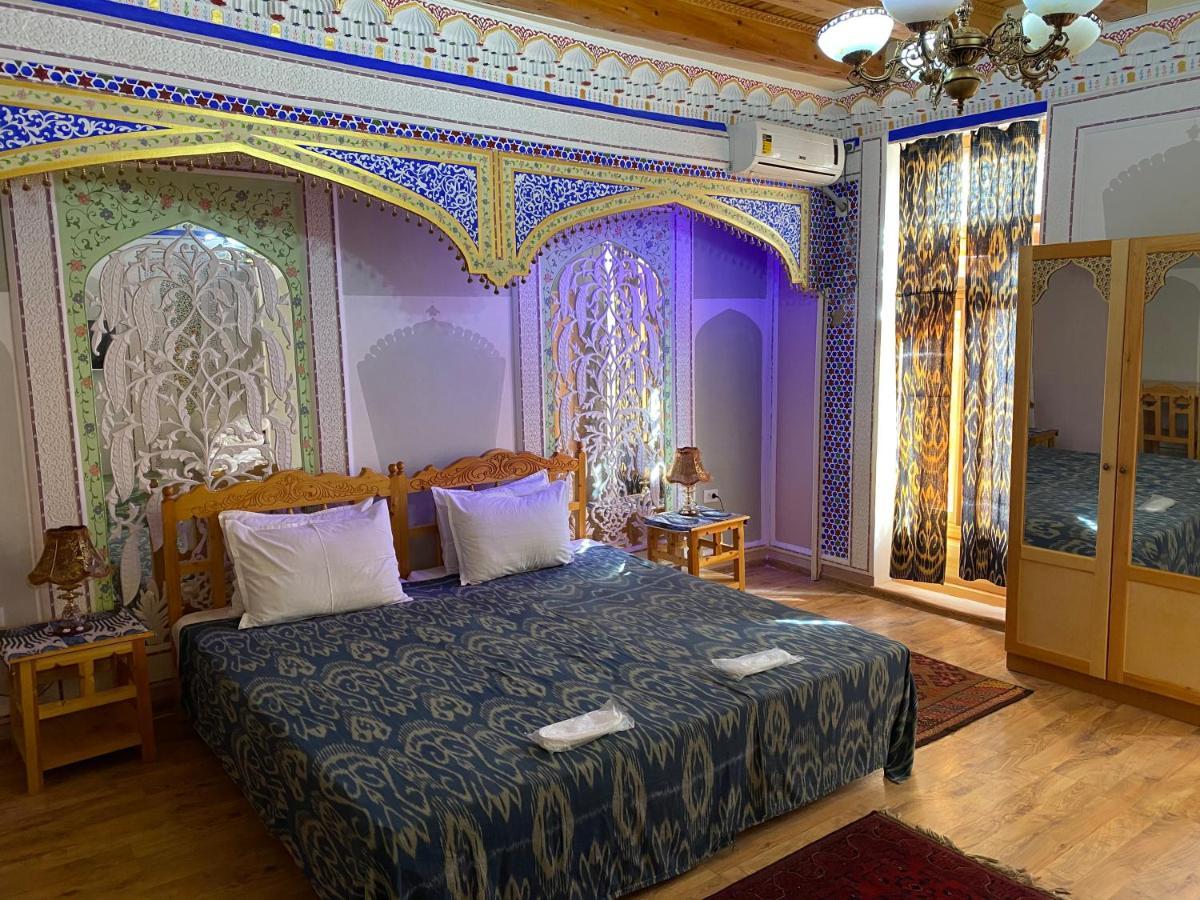 Komil Bukhara Boutique Hotel Exterior photo