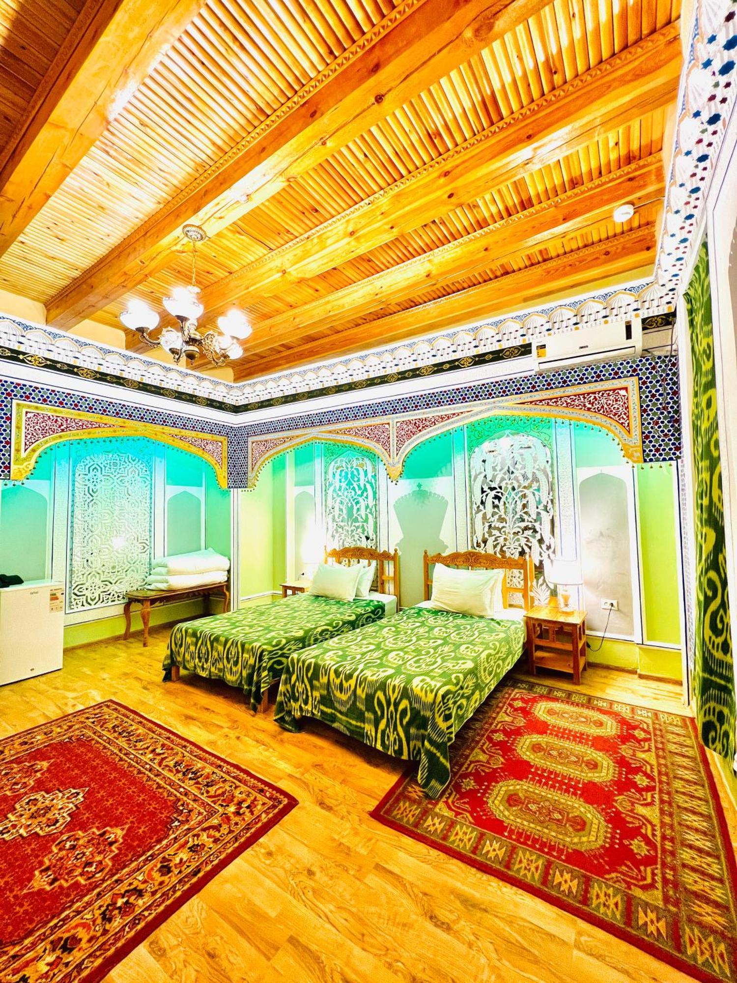 Komil Bukhara Boutique Hotel Exterior photo