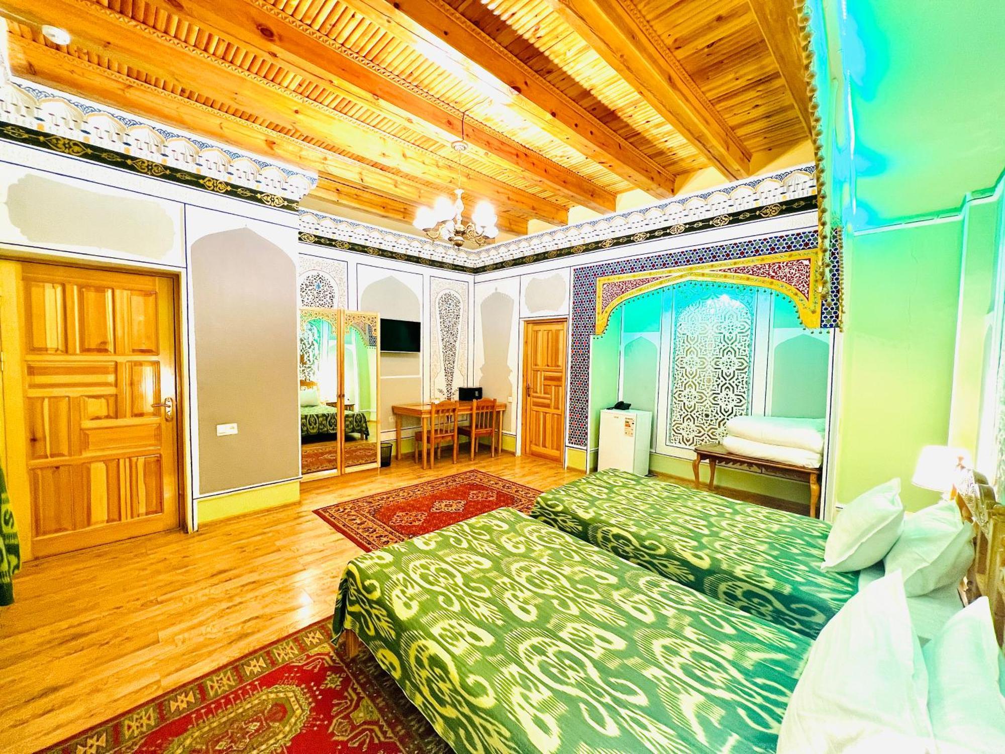 Komil Bukhara Boutique Hotel Exterior photo
